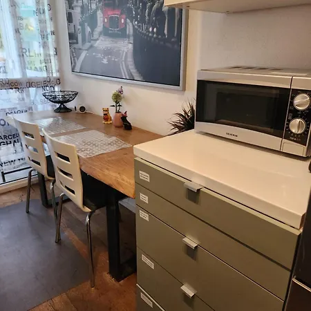 Modern, Bis 4 Personen, Altstadt Fusslaeufig Lägenhet Landshut